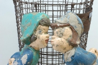 134_247dutch-girl-boy-lawn-art4.jpg