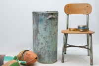 146_260industrial-steel-lidded-bin3.jpg