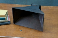 697_1162gramaphone-speaker-horn-1800s-wood4.jpg