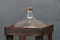 826_1319chattolanee-crate-wood-bottle-water2.jpg