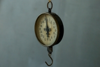 884_1394old-nyc-street-stand-hanging-scale2.jpg